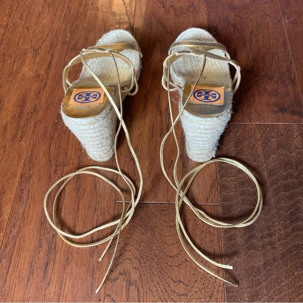 Tory Burch Gold Espadrille Wedge Sandals | Size 8